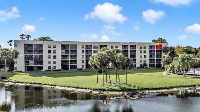 2900 NW 42nd Avenue A402, Coconut Creek, FL 33066