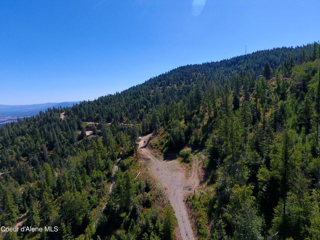 3203 S Mellick Rd, Post Falls, ID 83854
