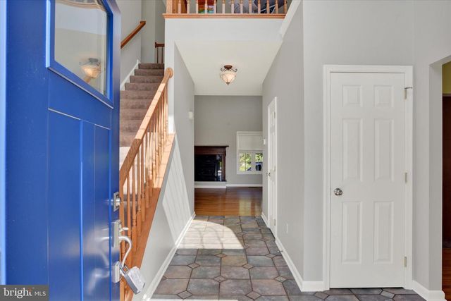 8 MEADOWOOD PL, Boiling Springs, PA 17007