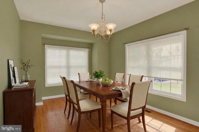 8 MEADOWOOD PL, Boiling Springs, PA 17007