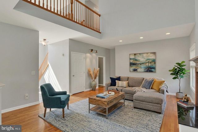8 MEADOWOOD PL, Boiling Springs, PA 17007