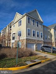 13399-T CONNOR DR #T, Centreville, VA 20120
