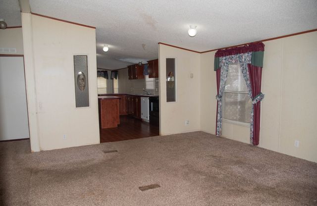 114 Camelot Dr, Hohenwald, TN 38462