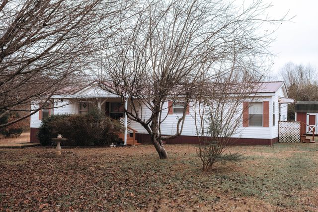 114 Camelot Dr, Hohenwald, TN 38462