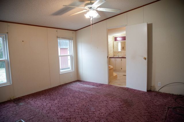 114 Camelot Dr, Hohenwald, TN 38462