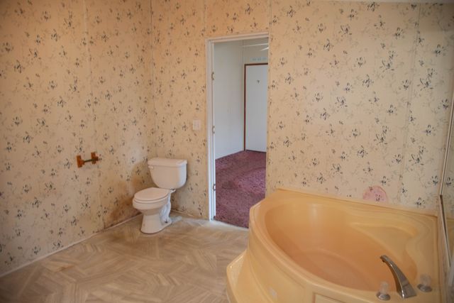 114 Camelot Dr, Hohenwald, TN 38462