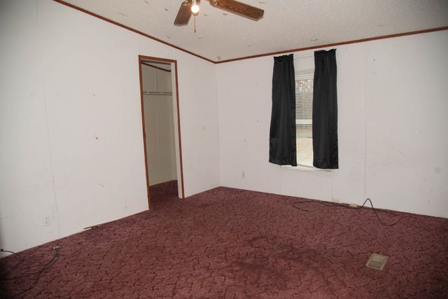 114 Camelot Dr, Hohenwald, TN 38462