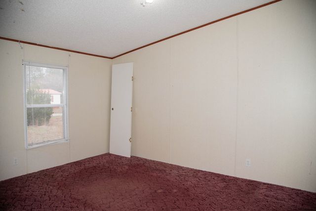 114 Camelot Dr, Hohenwald, TN 38462