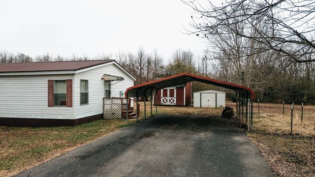114 Camelot Dr, Hohenwald, TN 38462