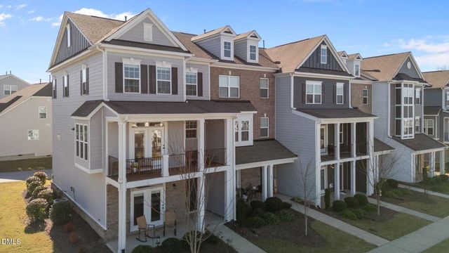 2901 Great Lawn Road 77, Apex, NC 27502