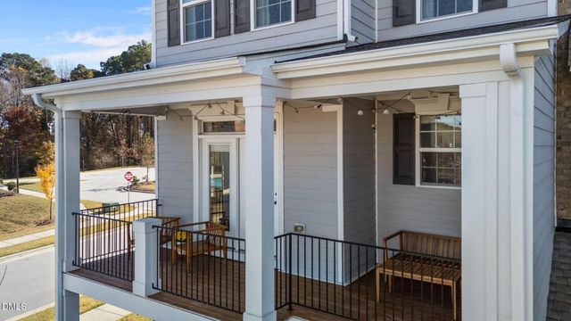 2901 Great Lawn Road 77, Apex, NC 27502