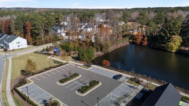 2901 Great Lawn Road 77, Apex, NC 27502