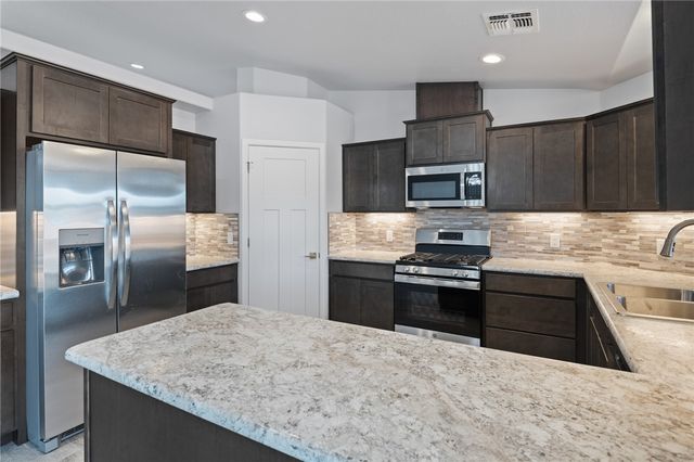 3917 N Jewel Street, Kingman, AZ 86409