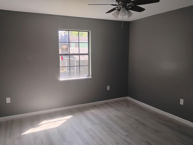 3340 Kirby Trees Pl, Memphis, TN 38115