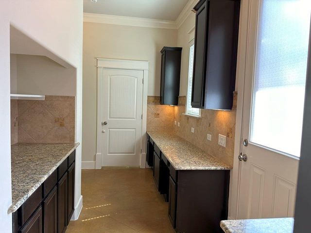 505 W North Loop BLVD A, Austin, TX 78751