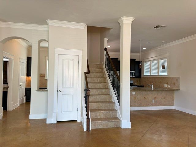 505 W North Loop BLVD A, Austin, TX 78751