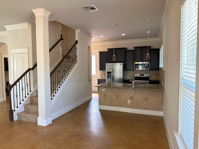 505 W North Loop BLVD A, Austin, TX 78751