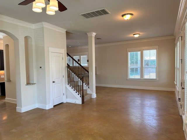 505 W North Loop BLVD A, Austin, TX 78751