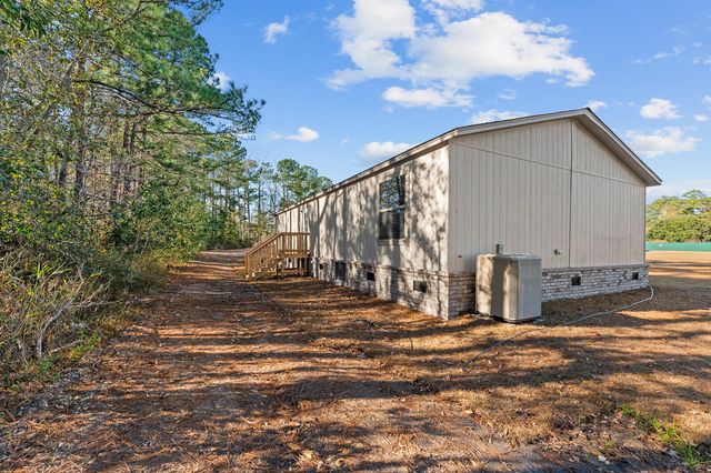 212 Langham Court, Moncks Corner, SC 29461