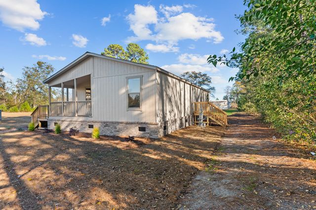 212 Langham Court, Moncks Corner, SC 29461