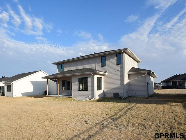 21121 Jessie Avenue, Elkhorn, NE 68022
