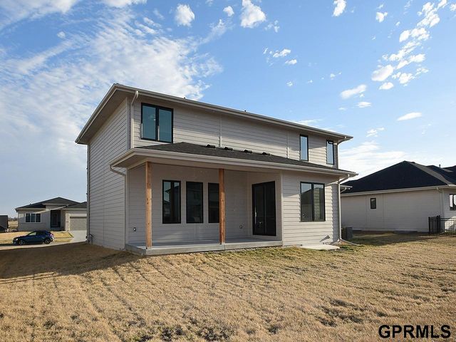 21121 Jessie Avenue, Elkhorn, NE 68022