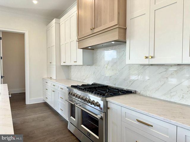 376 SPRING HAVEN DR, Lancaster, PA 17601