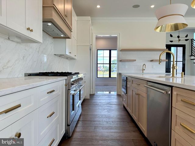376 SPRING HAVEN DR, Lancaster, PA 17601