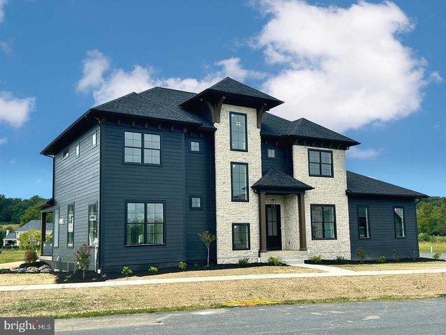 376 SPRING HAVEN DR, Lancaster, PA 17601