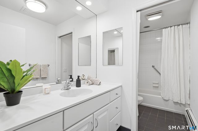 33 Sachem Road, Greenwich, CT 06830