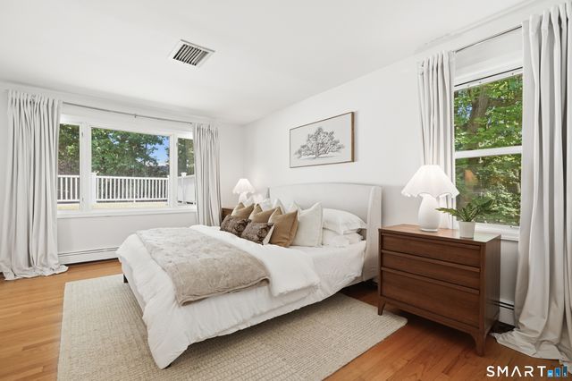 33 Sachem Road, Greenwich, CT 06830