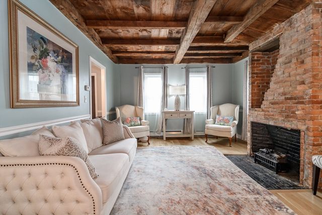 851 Worcester St, Wellesley, MA 02481