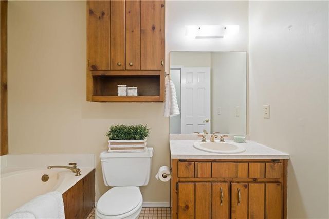 193 Shady Lane Circle, Canton, GA 30115