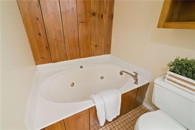 193 Shady Lane Circle, Canton, GA 30115