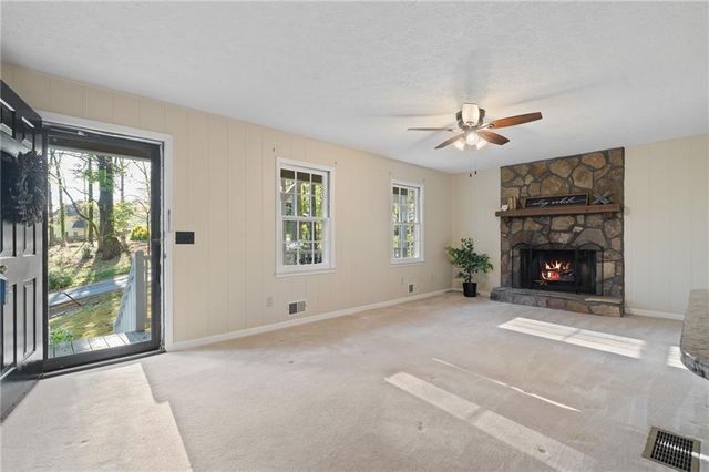 193 Shady Lane Circle, Canton, GA 30115