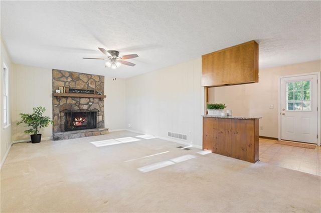 193 Shady Lane Circle, Canton, GA 30115