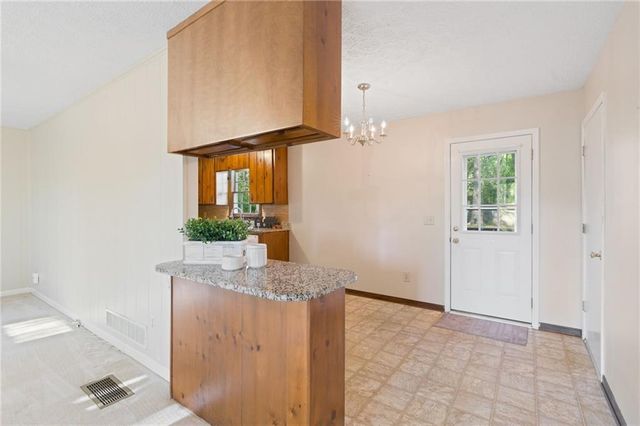 193 Shady Lane Circle, Canton, GA 30115