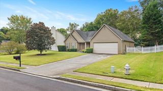820 Riverside Walk Crossing, Sugar Hill, GA 30518