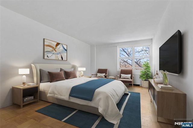 926 Bloomfield 5E, Glen Ridge, NJ 07028