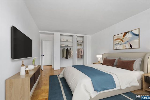 926 Bloomfield 5E, Glen Ridge, NJ 07028