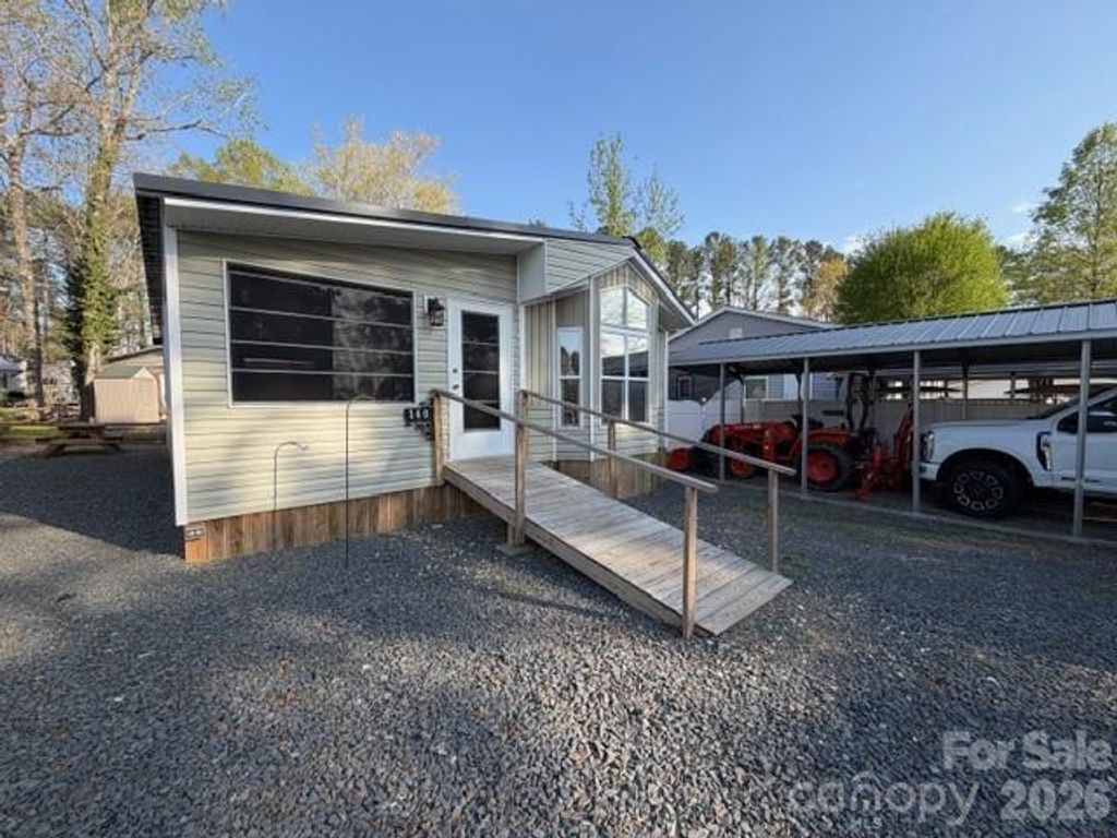 140 Hide A Way Trail, Mount Gilead, NC 27306