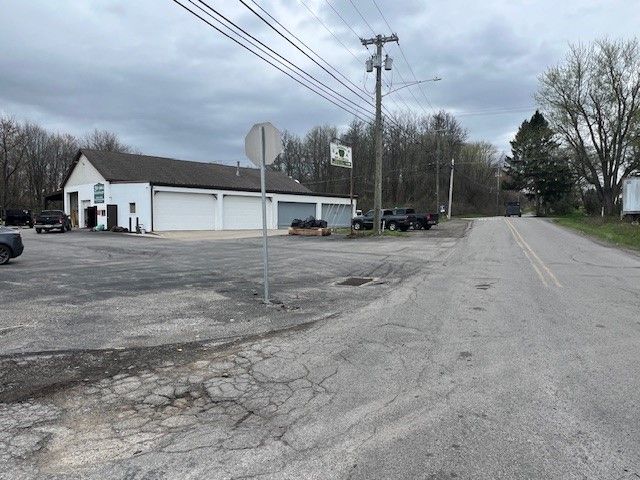 3892 US 422, Slippery Rock Twp, PA 16101