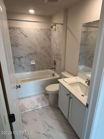 276 Mantoloking Drive, Jackson, NJ 08527