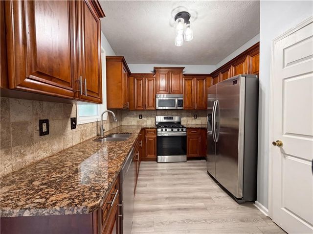 371 Ethridge Drive NW, Kennesaw, GA 30144