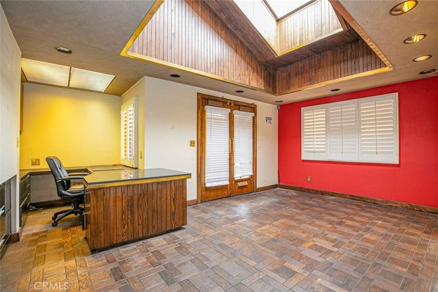 208 S Louise Street, Glendale, CA 91205