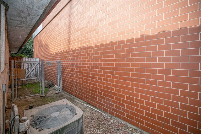 208 S Louise Street, Glendale, CA 91205