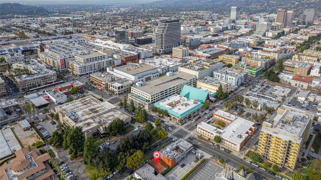 208 S Louise Street, Glendale, CA 91205