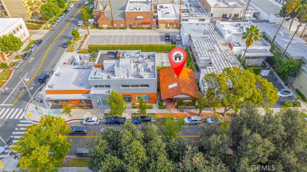 208 S Louise Street, Glendale, CA 91205