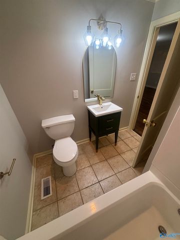 1308 McClung Avenue SE, Huntsville, AL 35801