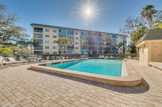 8635 MIDNIGHT PASS ROAD 201C, Sarasota, FL 34242